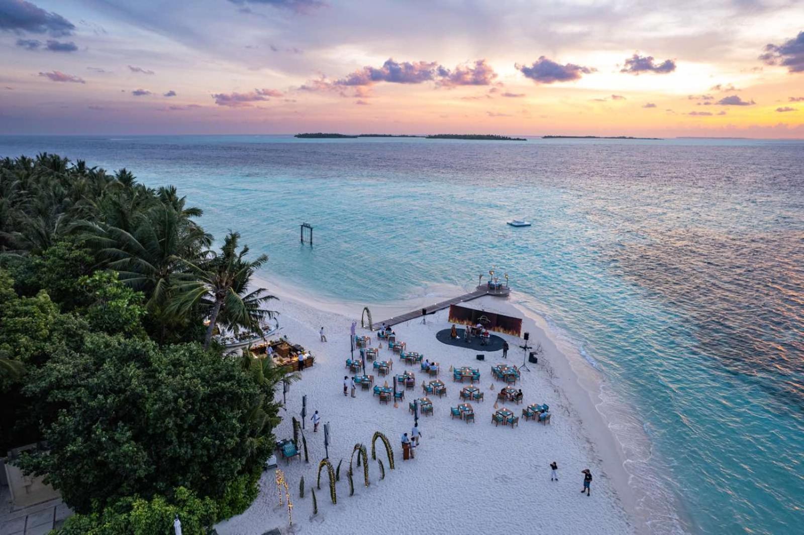 Ayada Maldives Hotel Vaadhoo  Exterior foto
